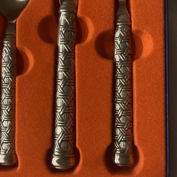 Gorham Pewter Flatware 4 piece plate set - Picture 5 of 7